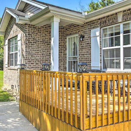 Willa Charming Springfield Escape With Furnished Deck Zewnętrze zdjęcie
